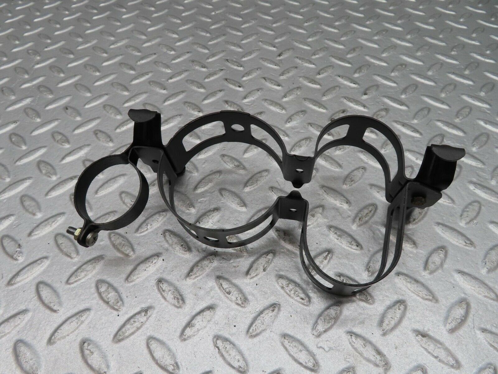 16261 Mercedes-Benz W124 260E Fuel Pump Fuel Filter Bracket Holder