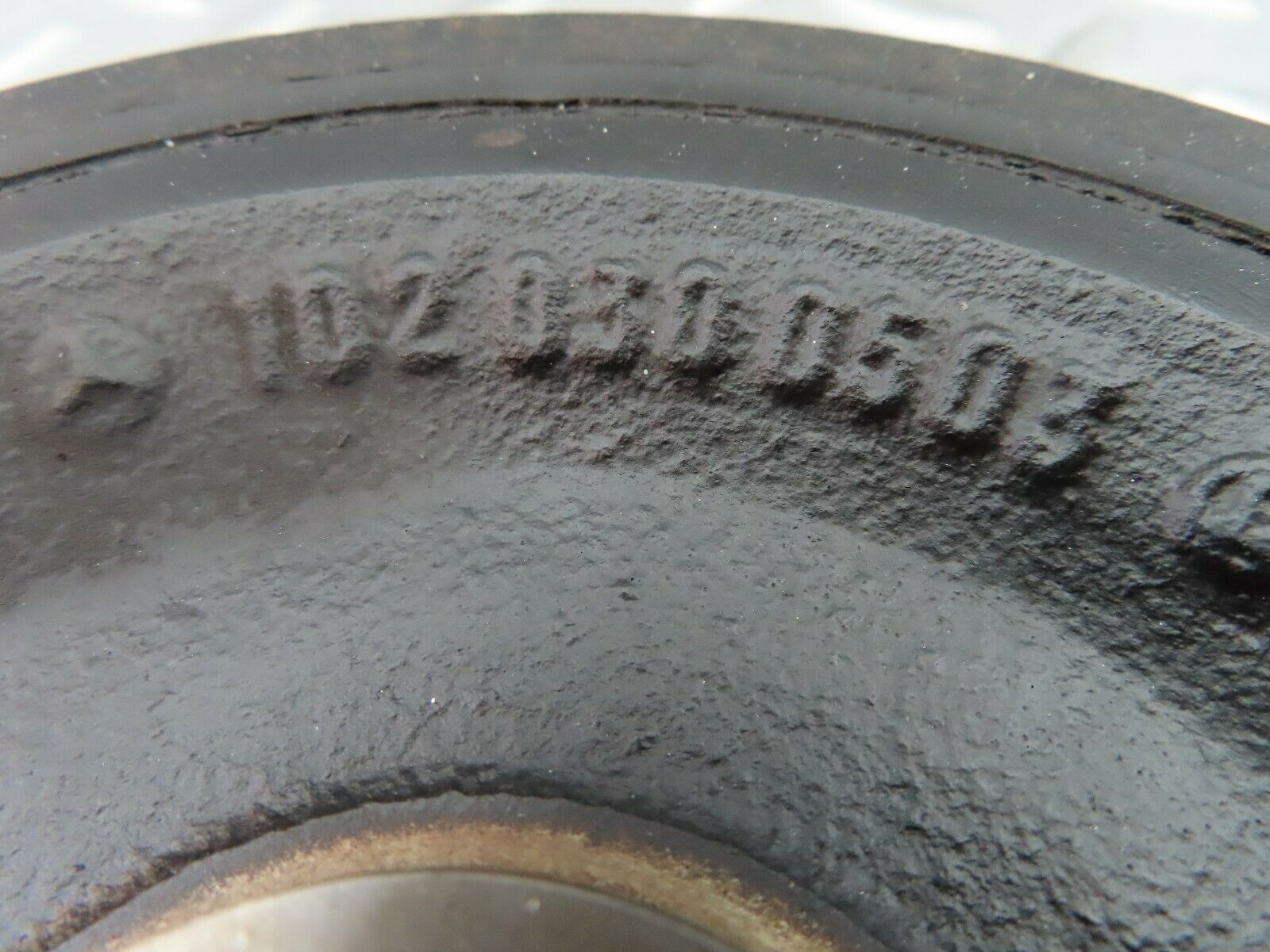 5949 Mercedes-Benz W123 200 Crankshaft Vibration Damper Pulley 1020300503