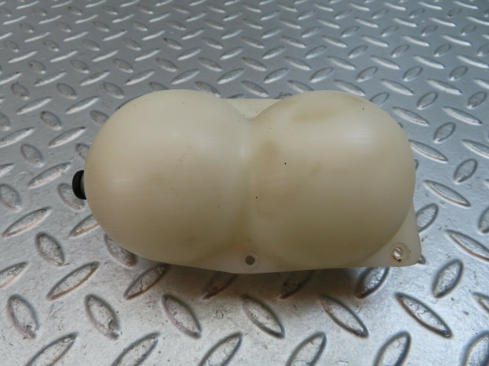 9614 Mercedes-Benz C123 280CE Coupe Vacuum Reservoir