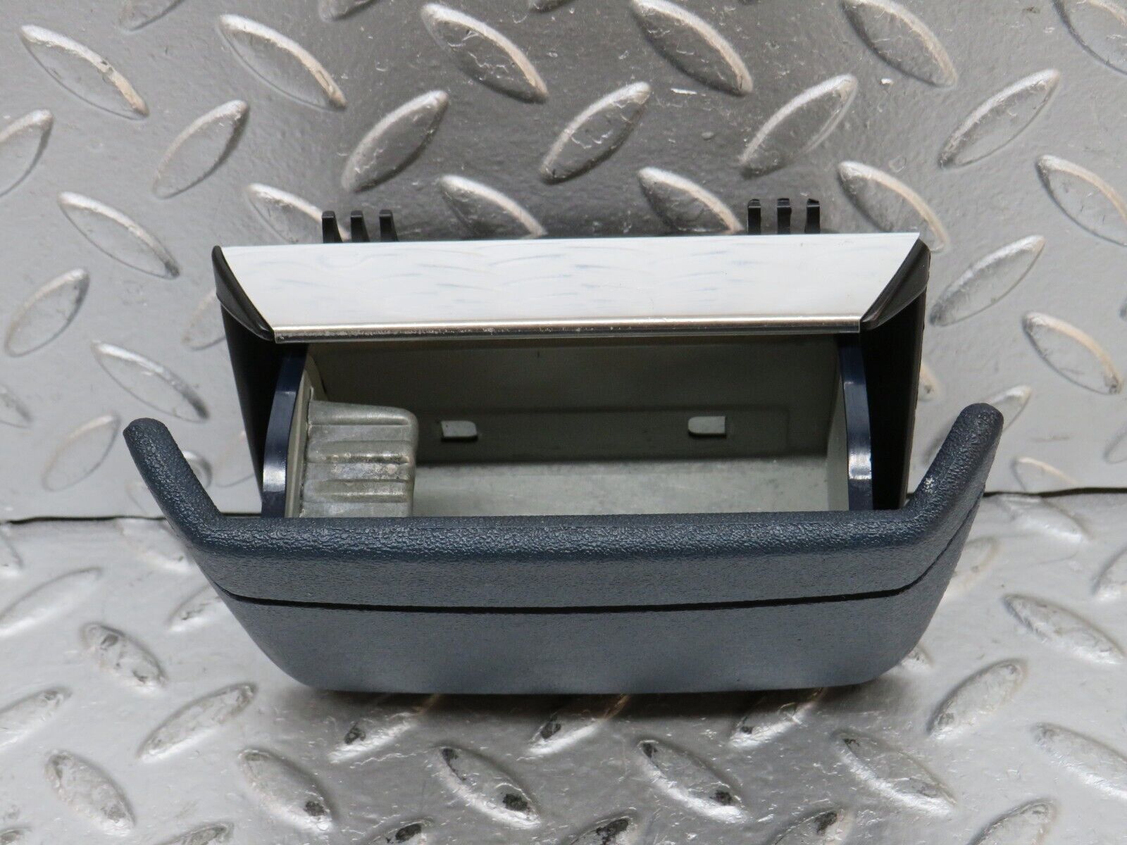 31966 Mercedes-Benz W123 230E Rear Door Ashtray Blue