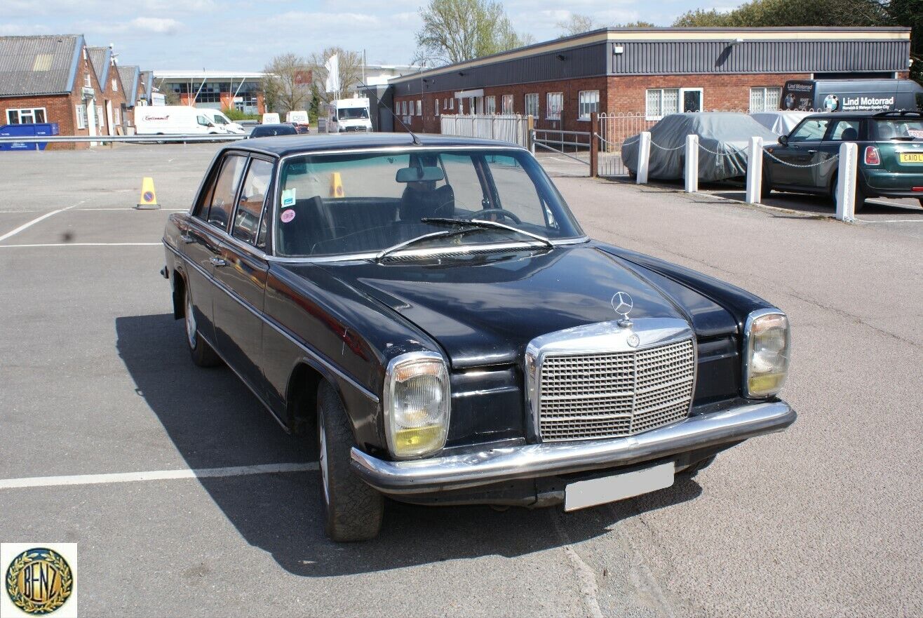 3276 Mercedes-Benz W115 220D Heater Control Switch 1158300485