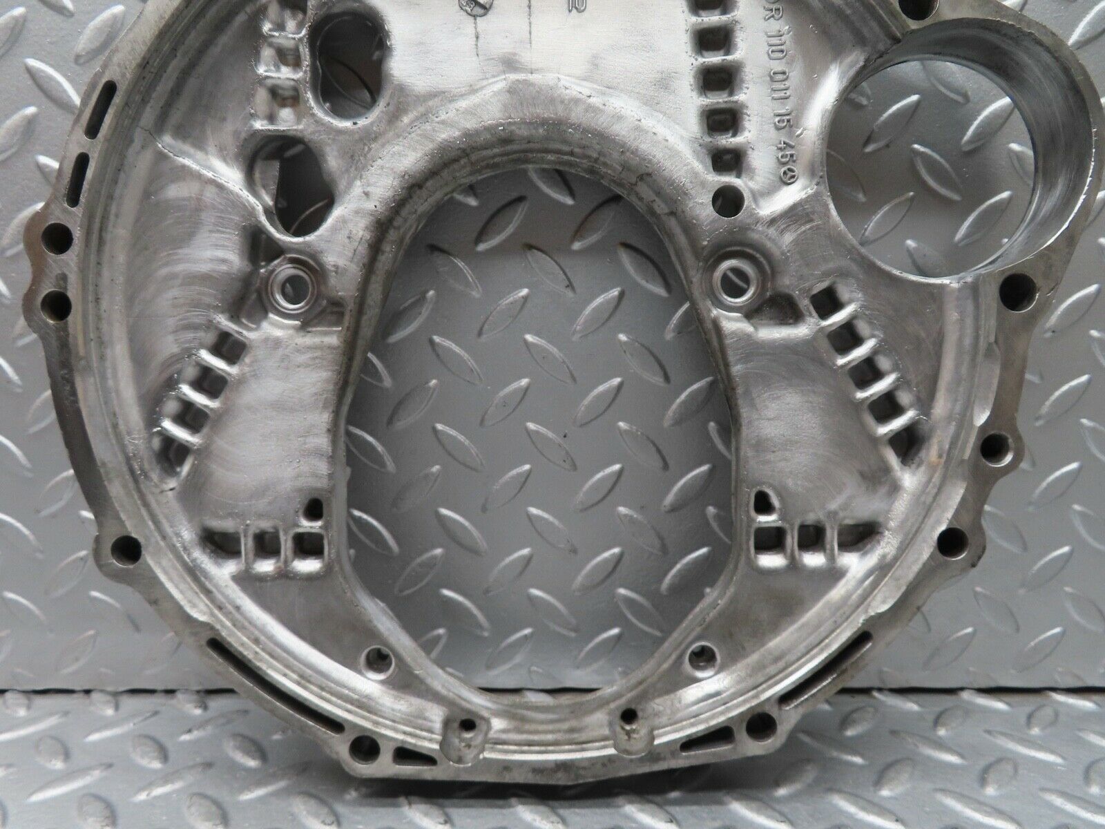 16990 Mercedes-Benz C123 280CE Coupe Gearbox Flange 1100111545