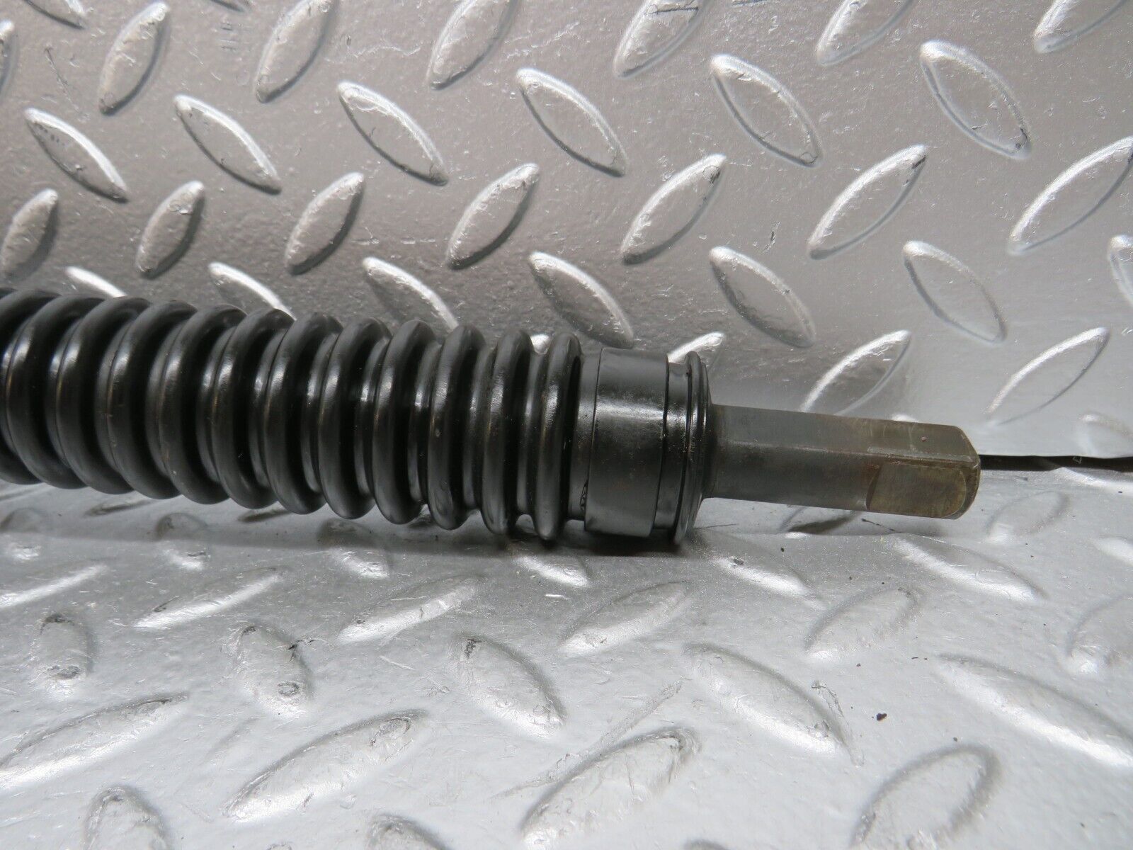 26762 Mercedes-Benz W123 240D Steering Column