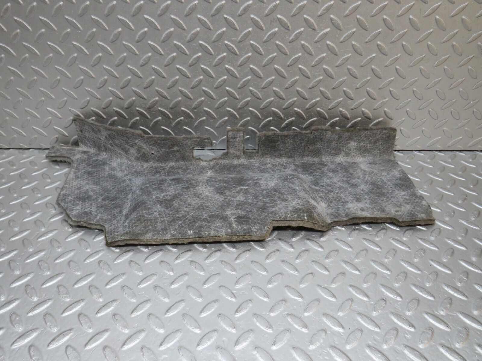 39525 Mercedes-Benz R129 320SL Coupe Rear Floor Cross Member Mat Carpet Grey