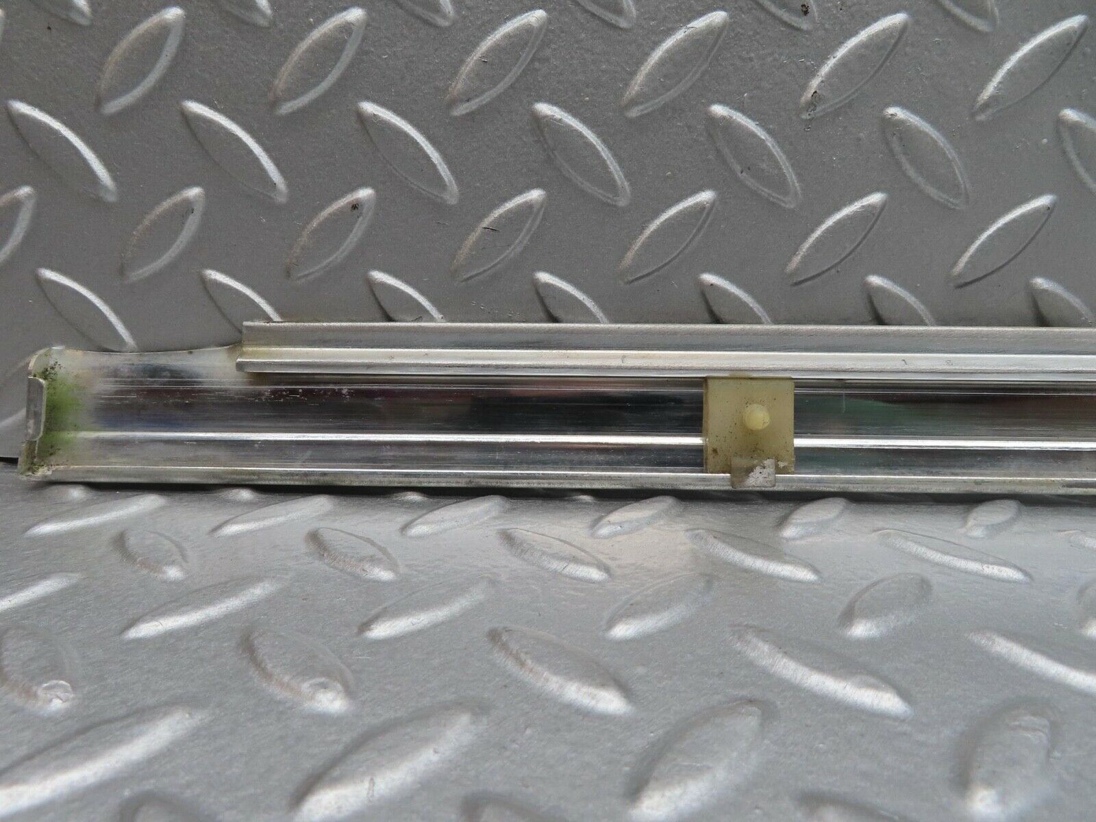 13030 Mercedes-Benz W111 220S Front Left Door Chrome Moulding Trim