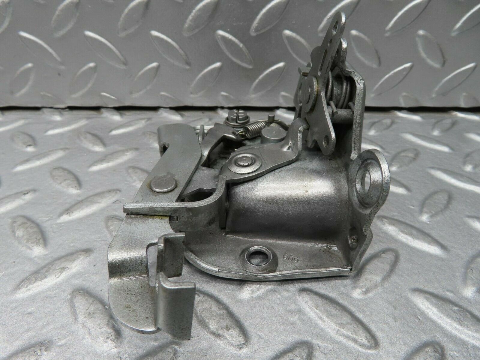16694 Mercedes-Benz C107 380SLC Left Door Lock Mechanism