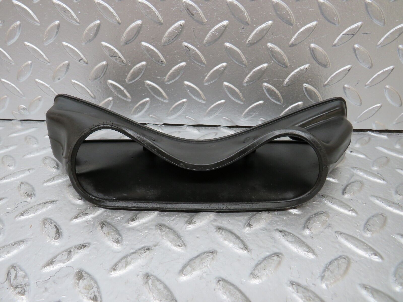 26185 Mercedes-Benz W116 450SE Heating Duct Rubber Ventilation 1168310088