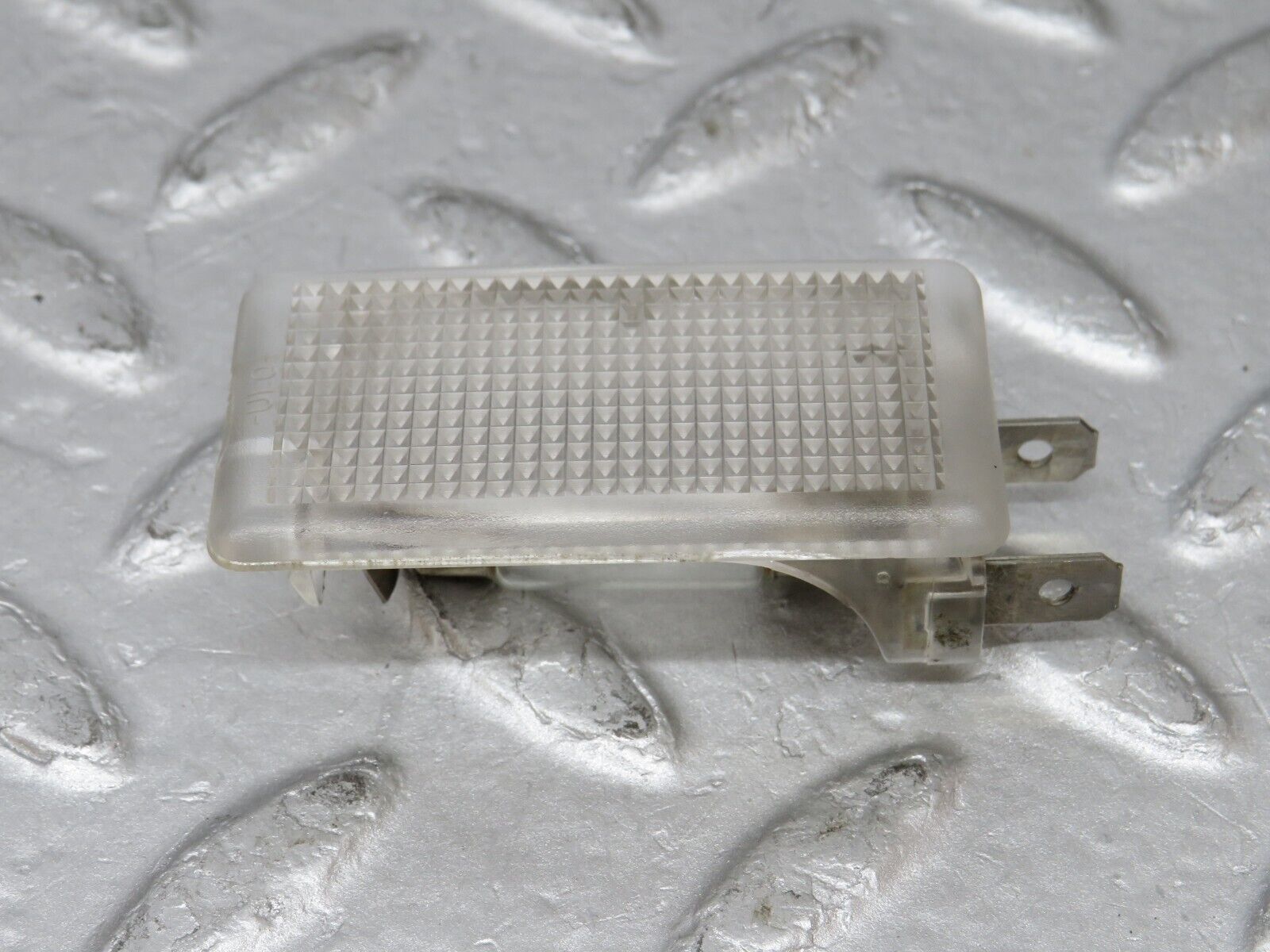 36052 Mercedes-Benz W126 420SE Glove Box Light 1268201301