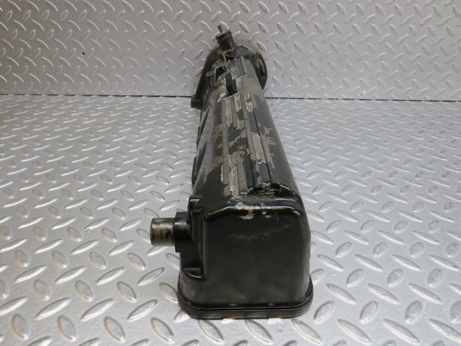 37166 Mercedes-Benz C126 420SEC Coupe Cylinder Head Valve Cover Right 1170160705