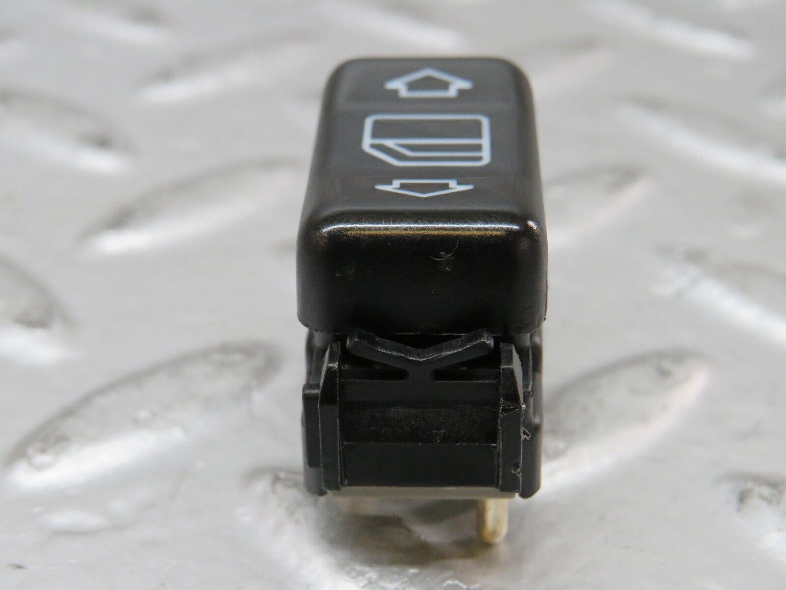 26561 Mercedes-Benz C124 220CE Coupe Right Electric Window Switch 1248209010