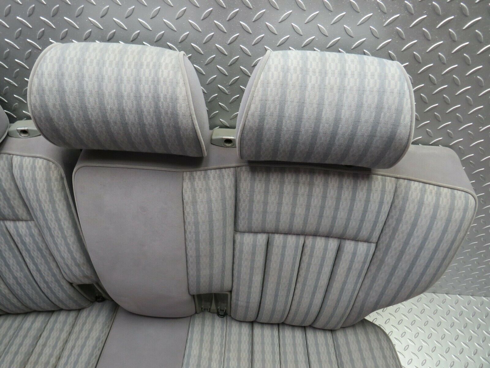 24372 Mercedes-Benz S124 220TE Wagon Rear Seat