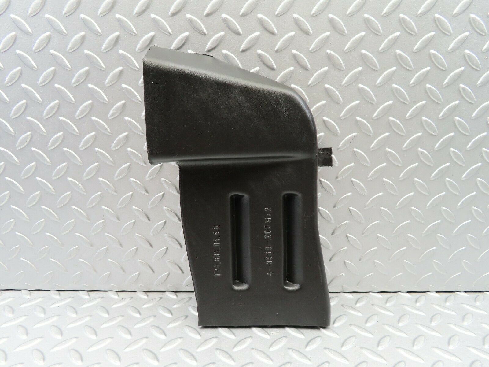 6496 Mercedes-Benz S124 E220 Wagon Ventilation Air Duct Right Side 1248310446