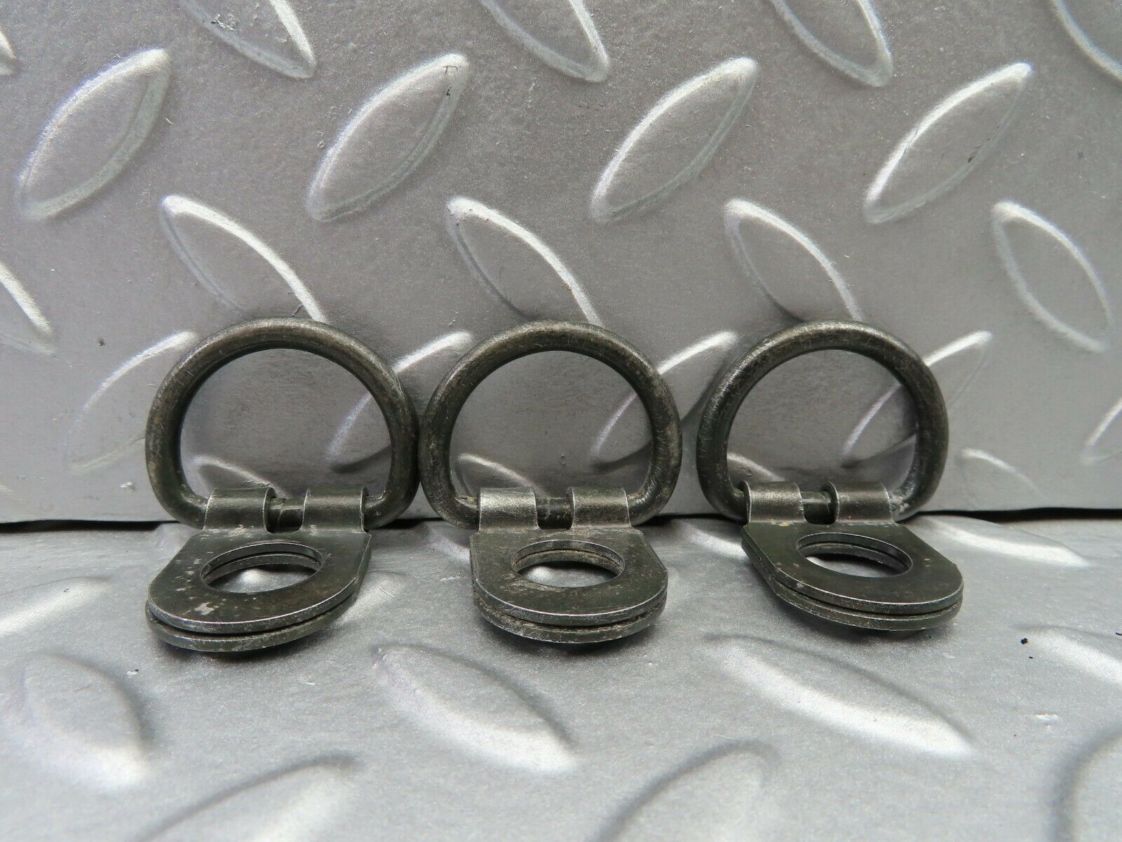 6797 Mercedes-Benz S124 E220 Wagon Trunk Cargo Hook Clip