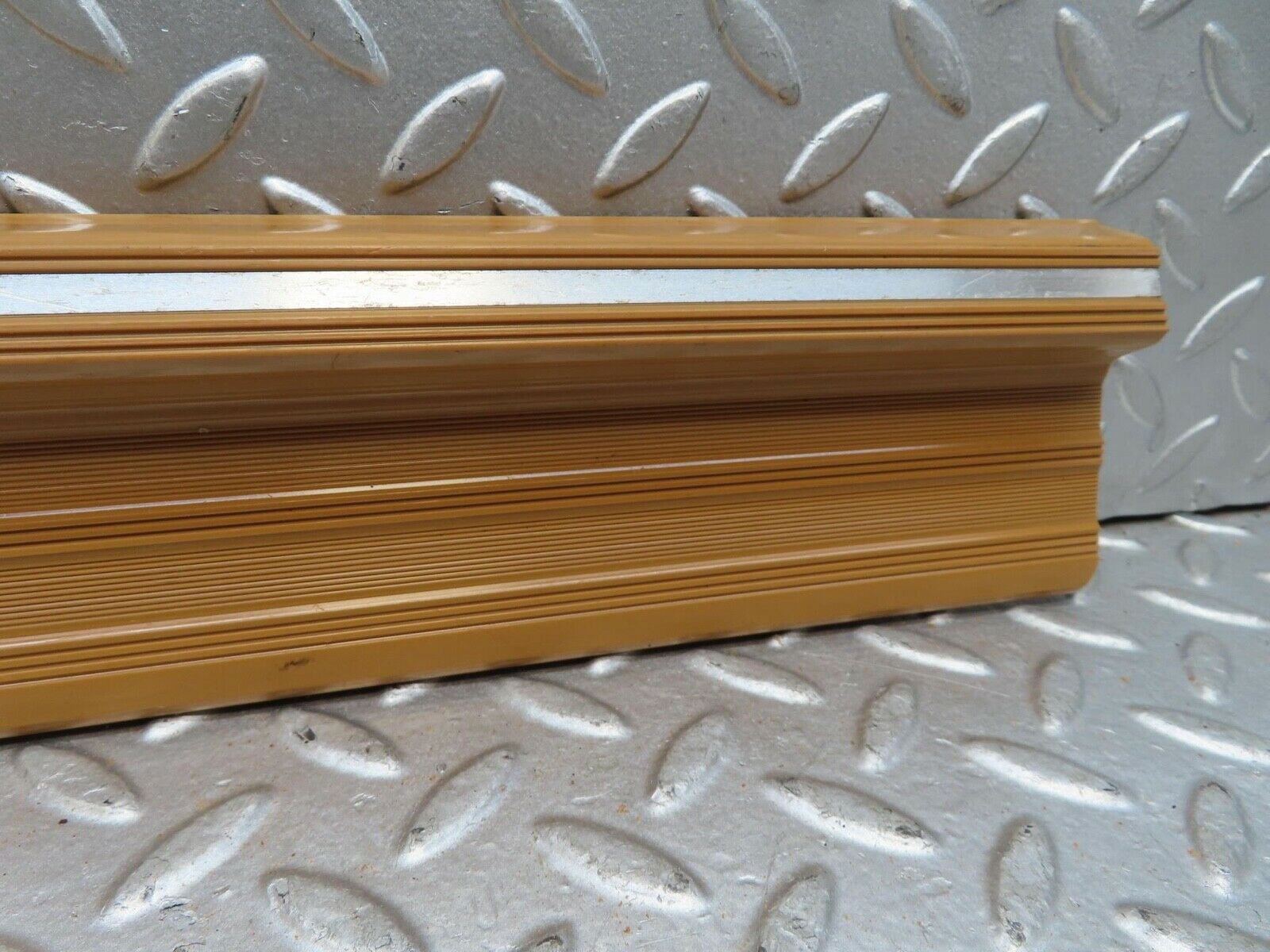 15854 Mercedes-Benz W123 280E Rear Right Door Sill Trim Beige