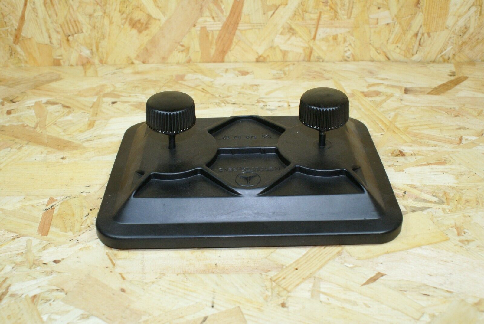 2219 Mercedes-Benz W123 280E Fuse Box Cover Lid 1235400082