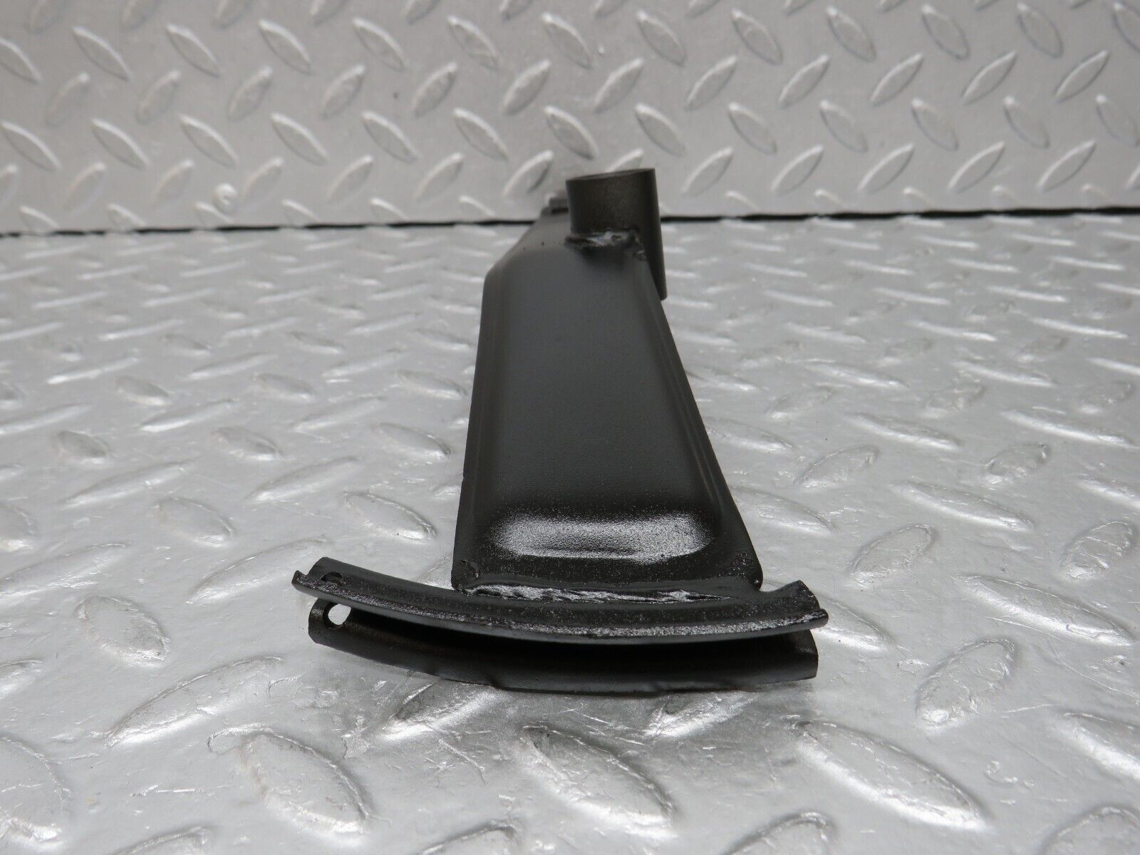 37476 Mercedes-Benz W109 300SEL Handbrake Parking Brake Regulator