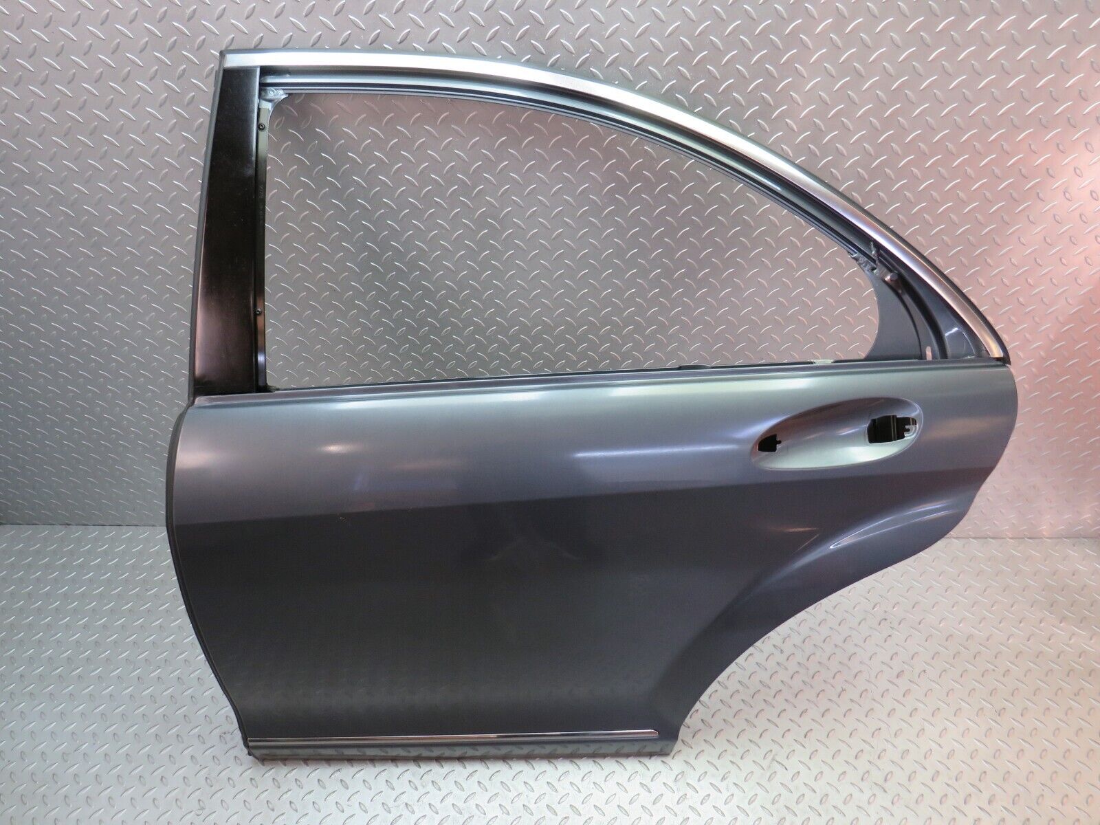 35091 Mercedes-Benz W221 Rear Left Aluminium Door