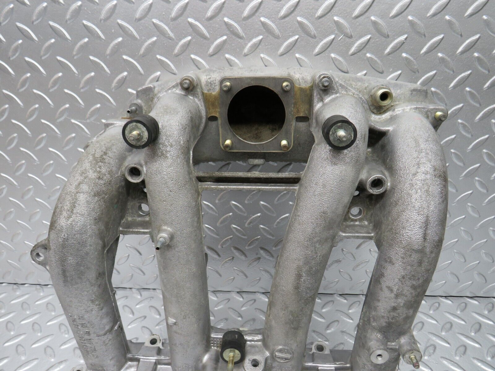 30537 Mercedes-Benz W124 230E Intake Manifold 1021413601