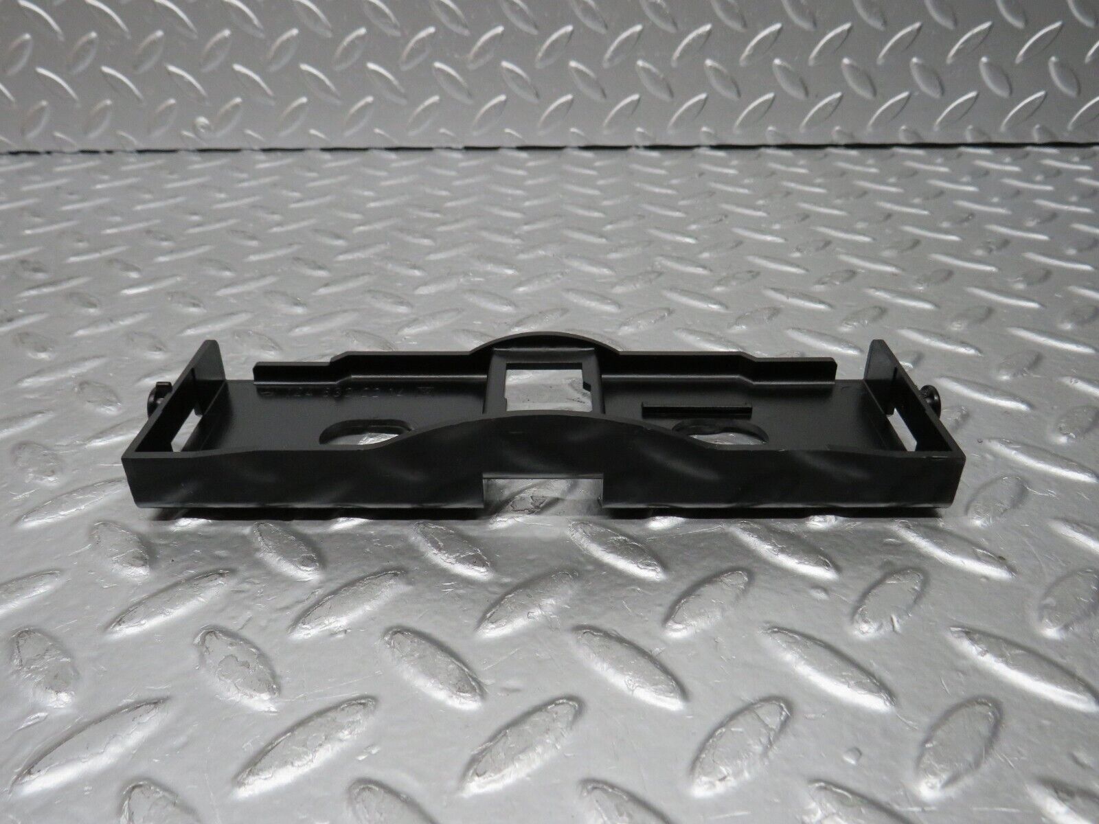 29415 Mercedes-Benz W124 230E Heating Regulator Holder