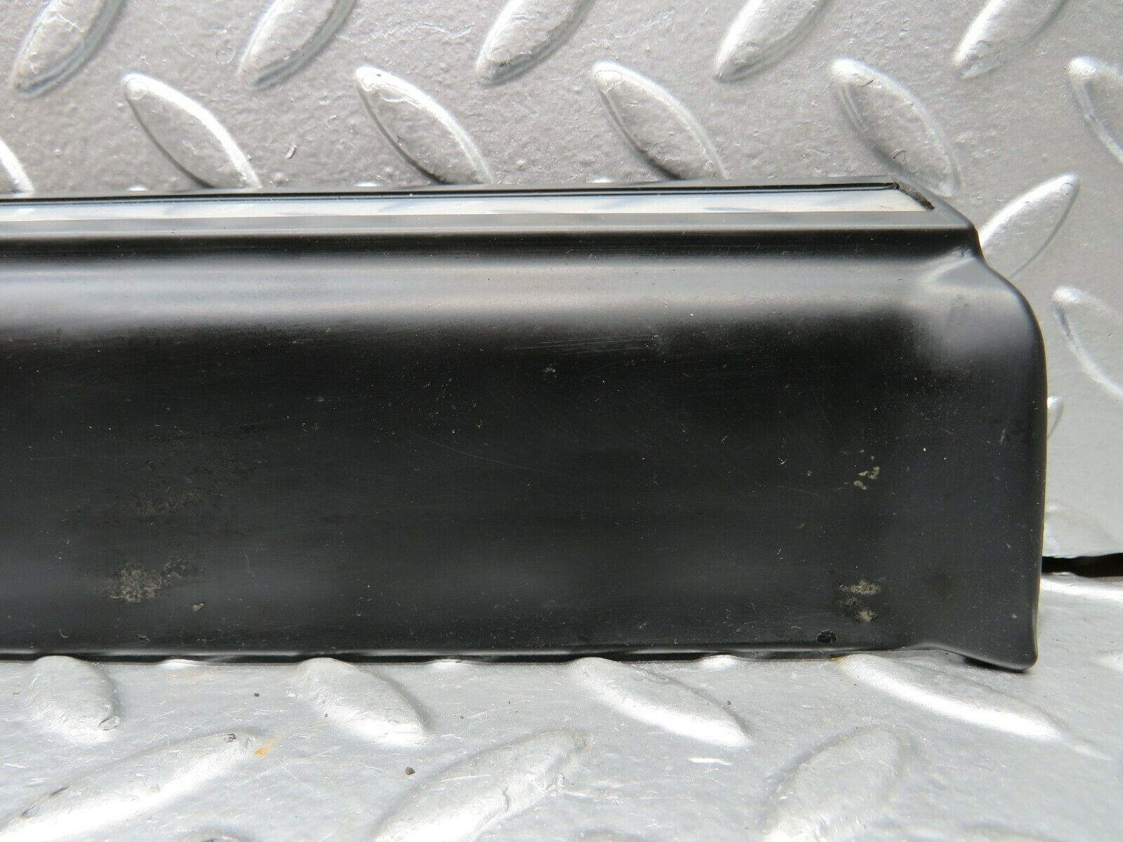 23005 Mercedes-Benz C123 230CE Coupe Front Left Fender Wing Lower Moulding Trim