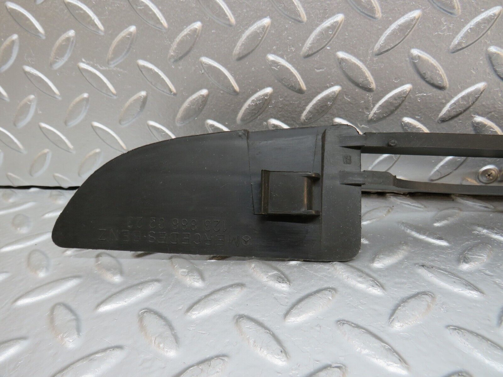 30996 Mercedes-Benz W123 200D Front Bumper Lower Grill Left 1238880223