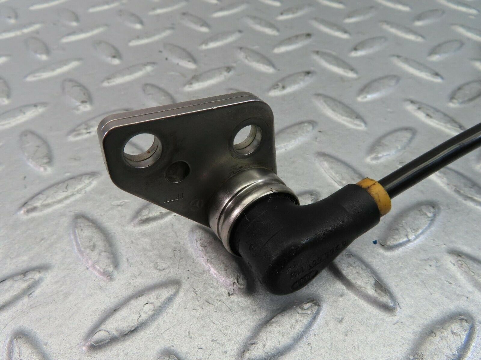 9422 Mercedes-Benz C124 300CE Coupe ABS Sensor