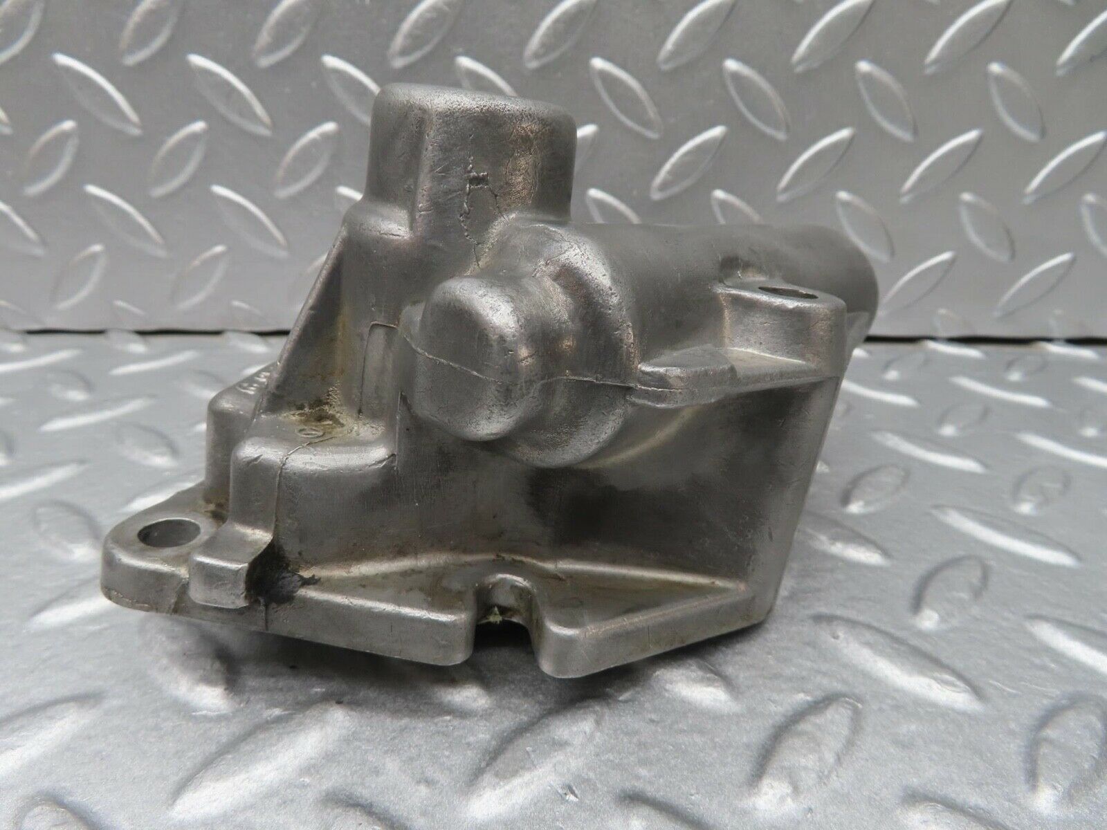 14045 Mercedes-Benz C107 280SLC Ignition Distributor Housing 1101580515