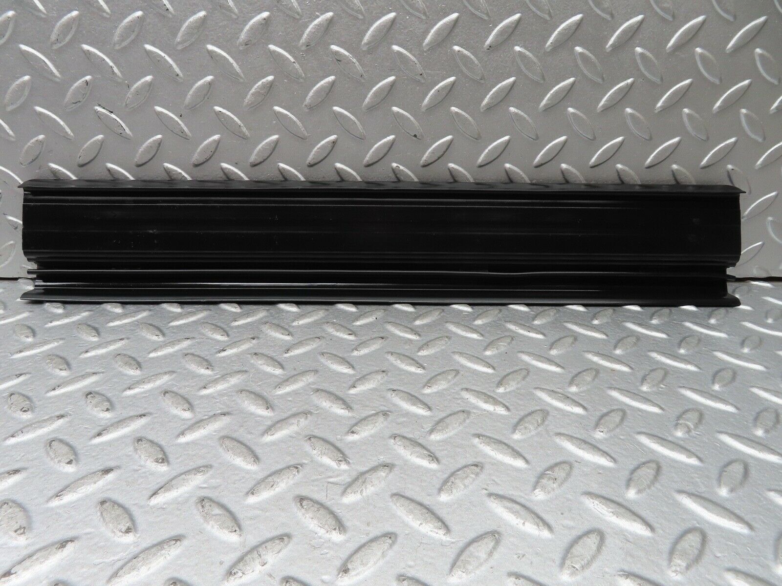19059 Mercedes-Benz W123 300D Rear Right Door Sill Trim Black
