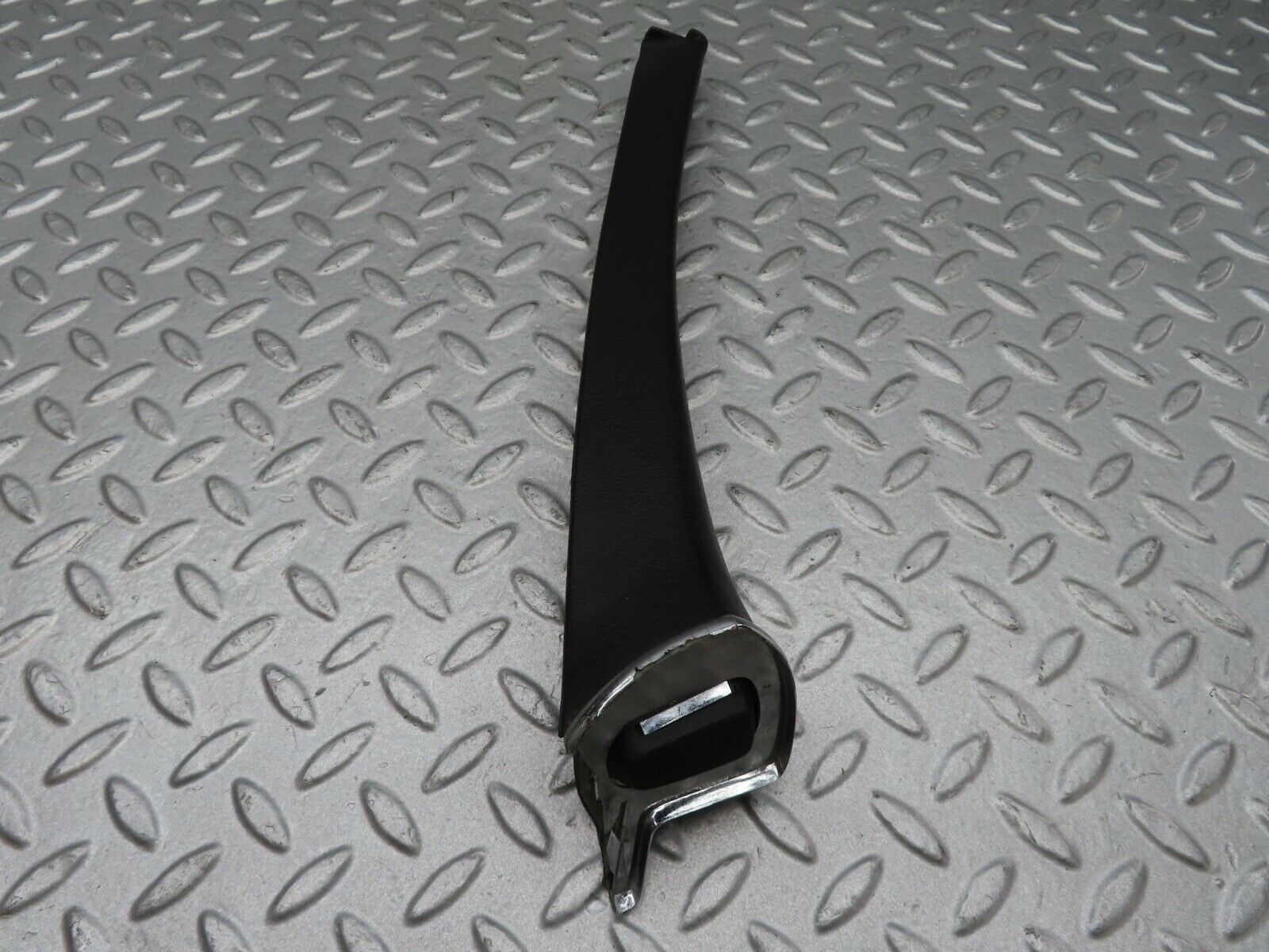 14222 Mercedes-Benz W116 350SE Front Right Door Trim Interior Black