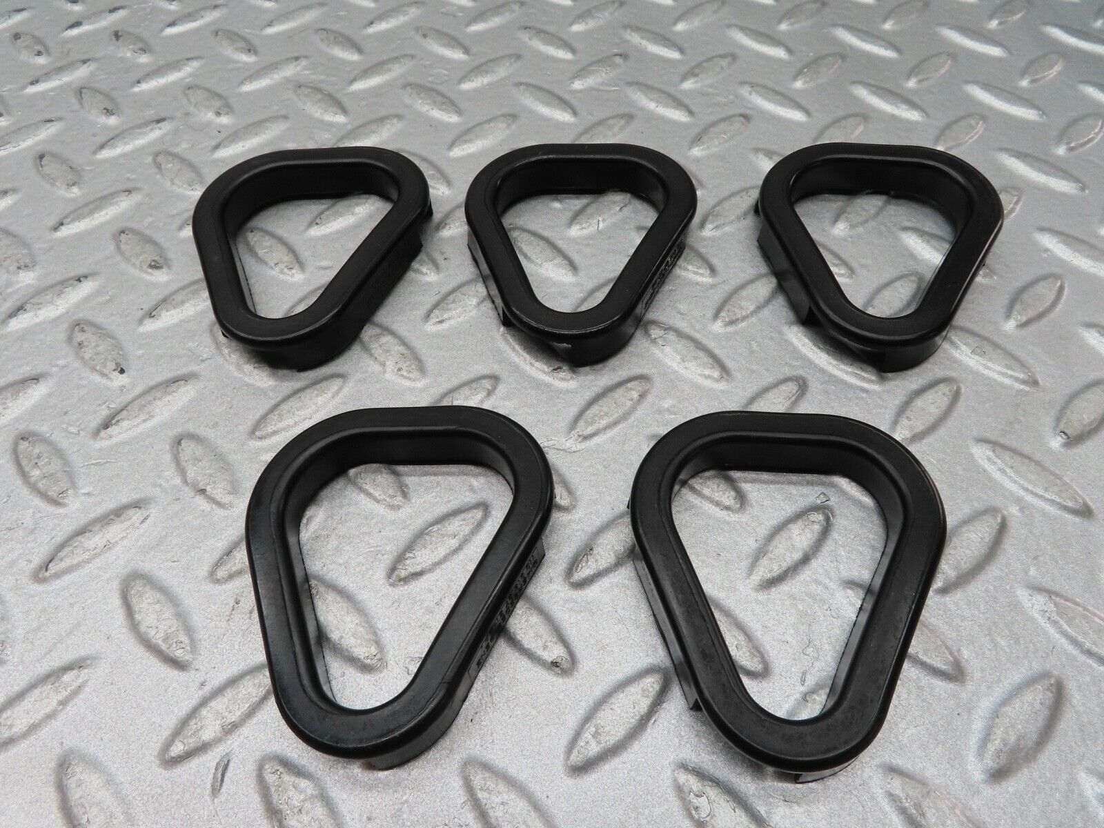 16952 Mercedes-Benz C123 280CE Coupe Valve Cover Gasket Set 1100160721