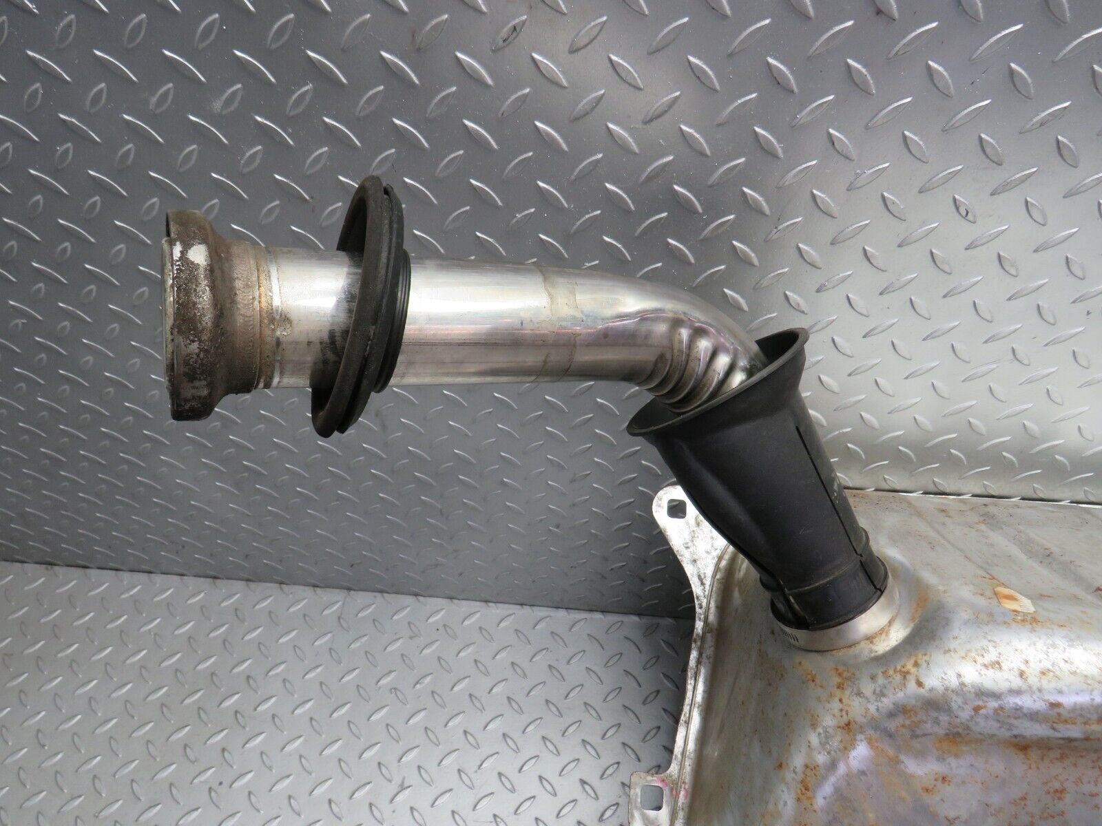 38615 Mercedes-Benz R129 280SL Coupe Fuel Tank