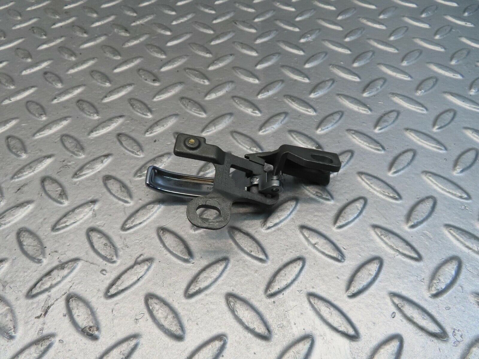 11380 Mercedes-Benz C123 230CE Coupe Left Interior Door Handle 1237600161