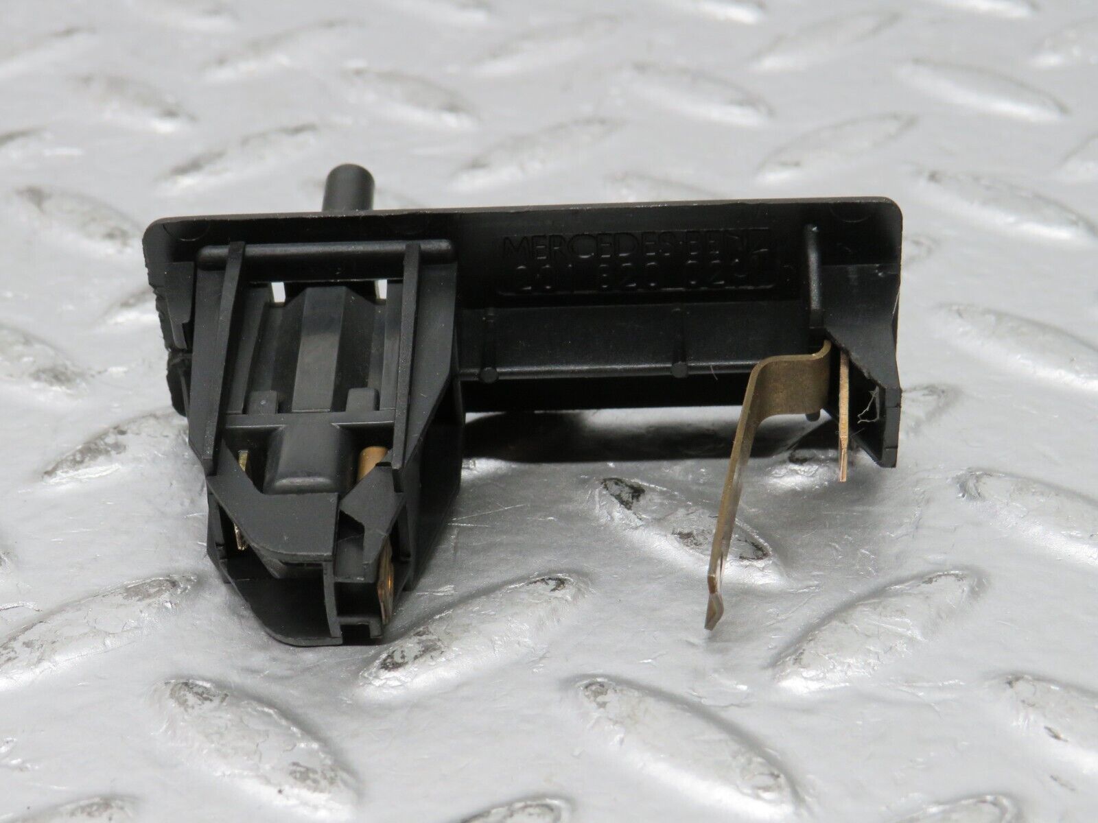 32156 Mercedes-Benz W123 230E Trunk Boot Light Switch 2018200211