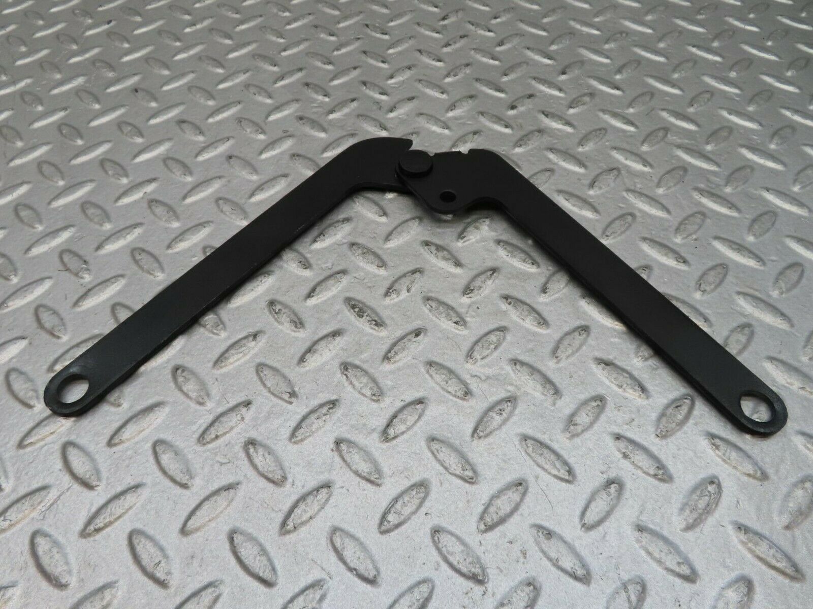 16605 Mercedes-Benz C107 380SLC Bonnet Hinge Right Side