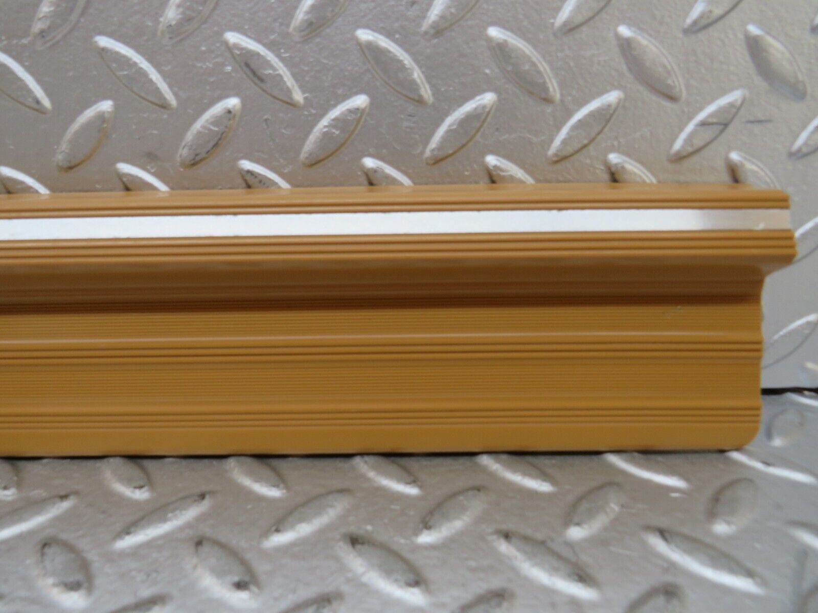 27105 Mercedes-Benz W123 280E Rear Left Door Sill