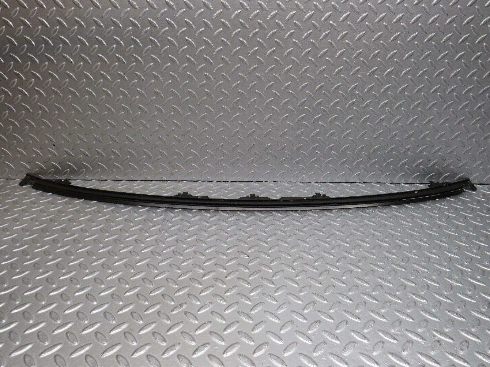 39804 Mercedes-Benz R129 320SL Coupe Front Windscreen Top Moulding Trim