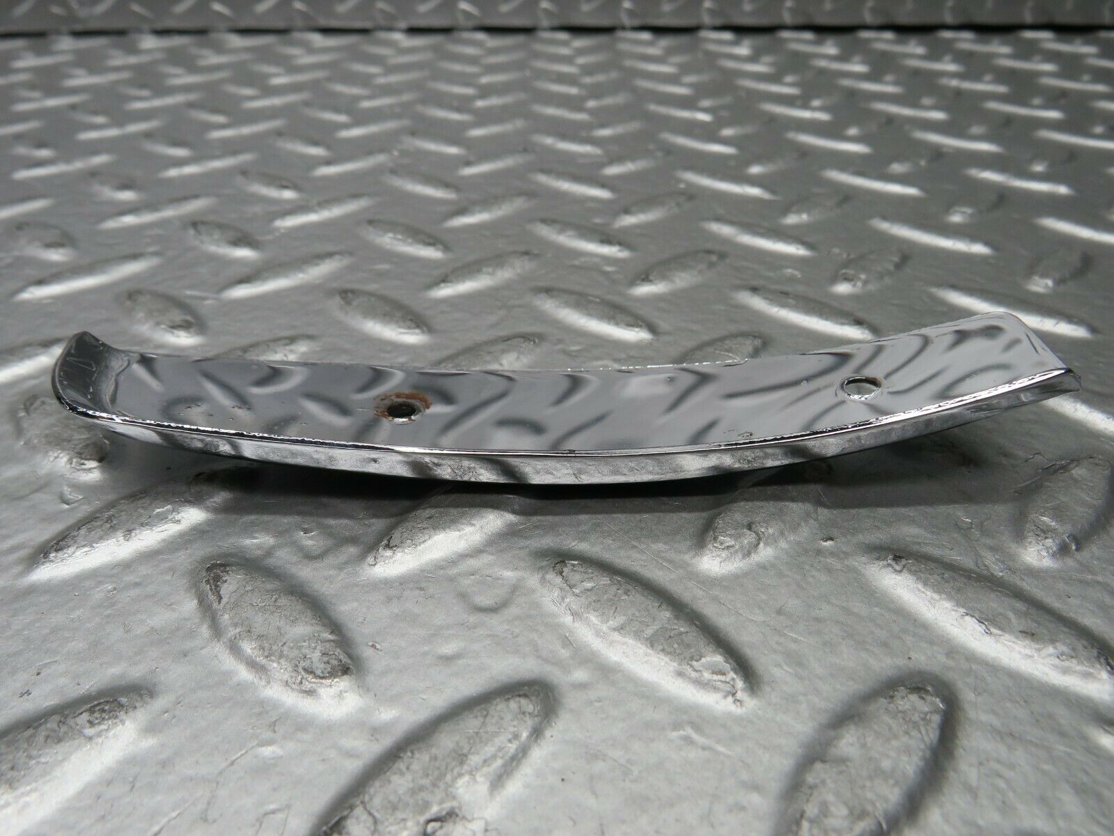 23032 Mercedes-Benz C123 230CE Coupe Right Door Chrome Front Cover