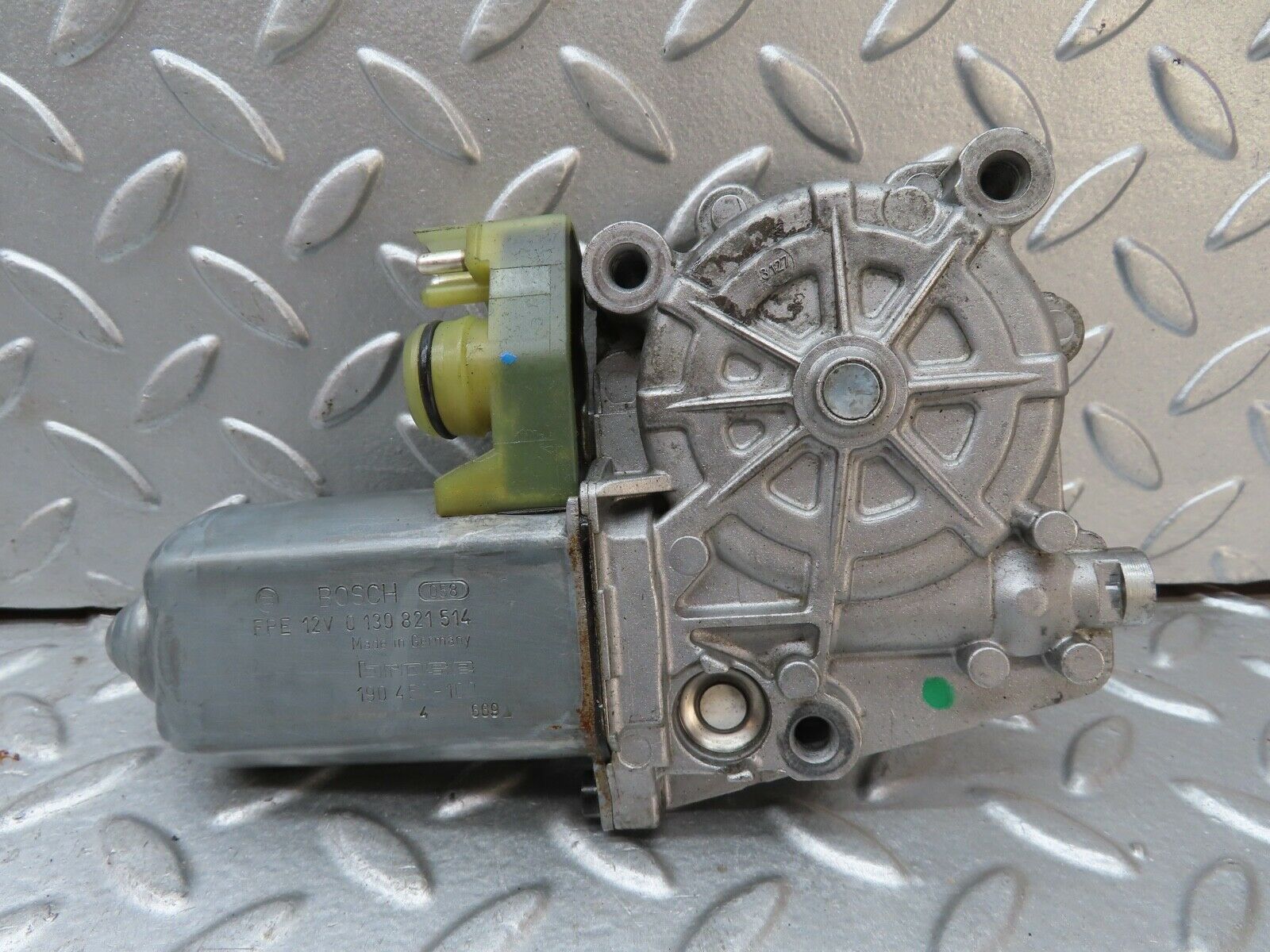 19519 Mercedes-Benz C140 CL420 Coupe Rear R Window Regulator Motor 0130821514