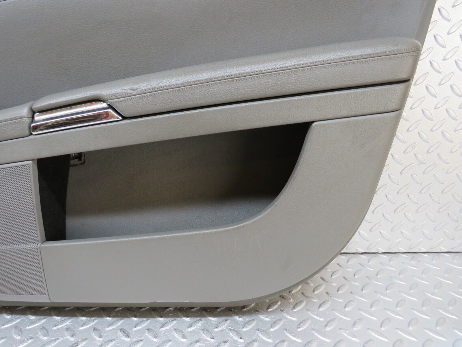 35101 Mercedes-Benz W221 Front Right Door Card