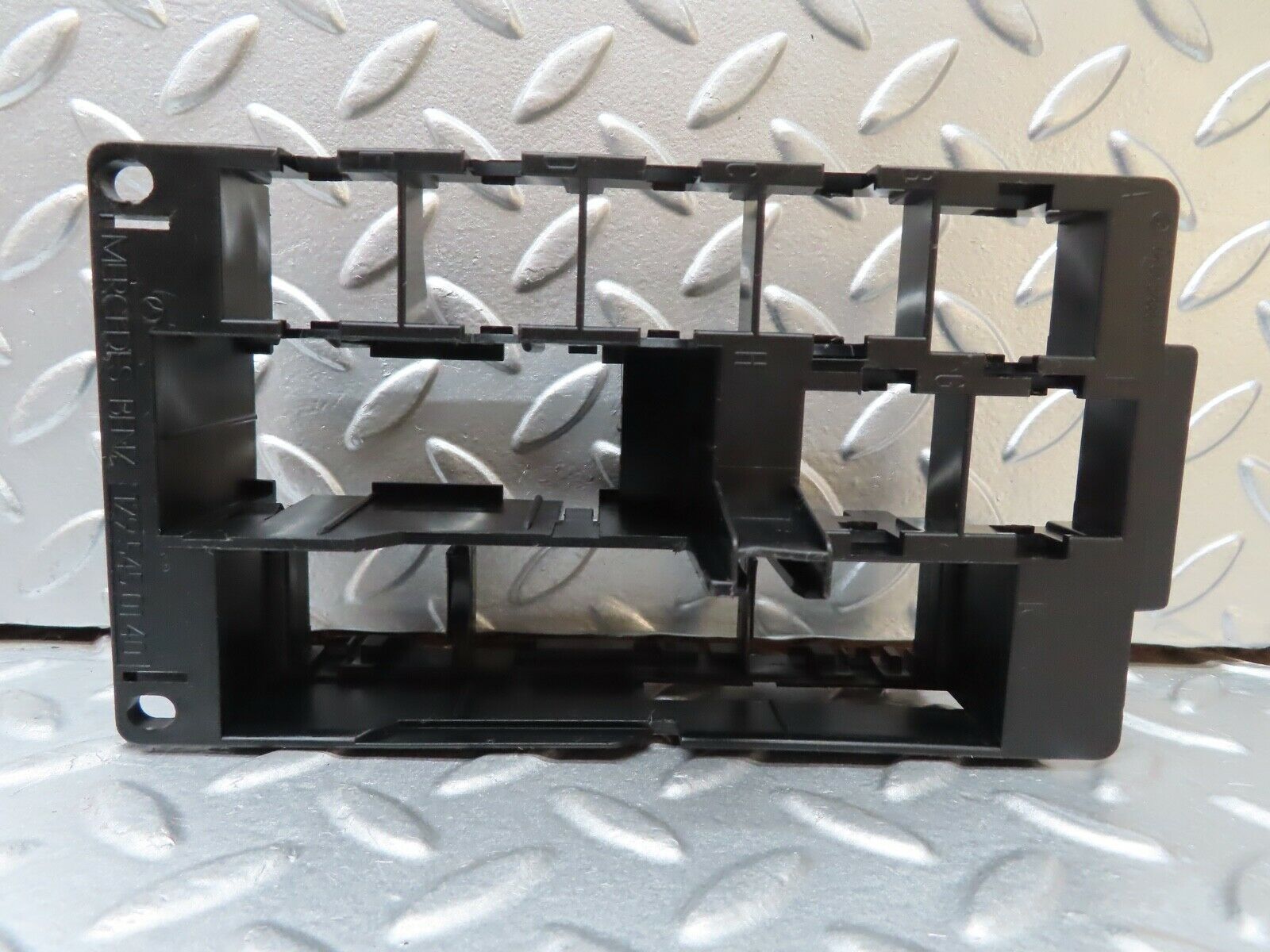 19911 Mercedes-Benz R129 300SL Coupe Relay Bracket 1295450140