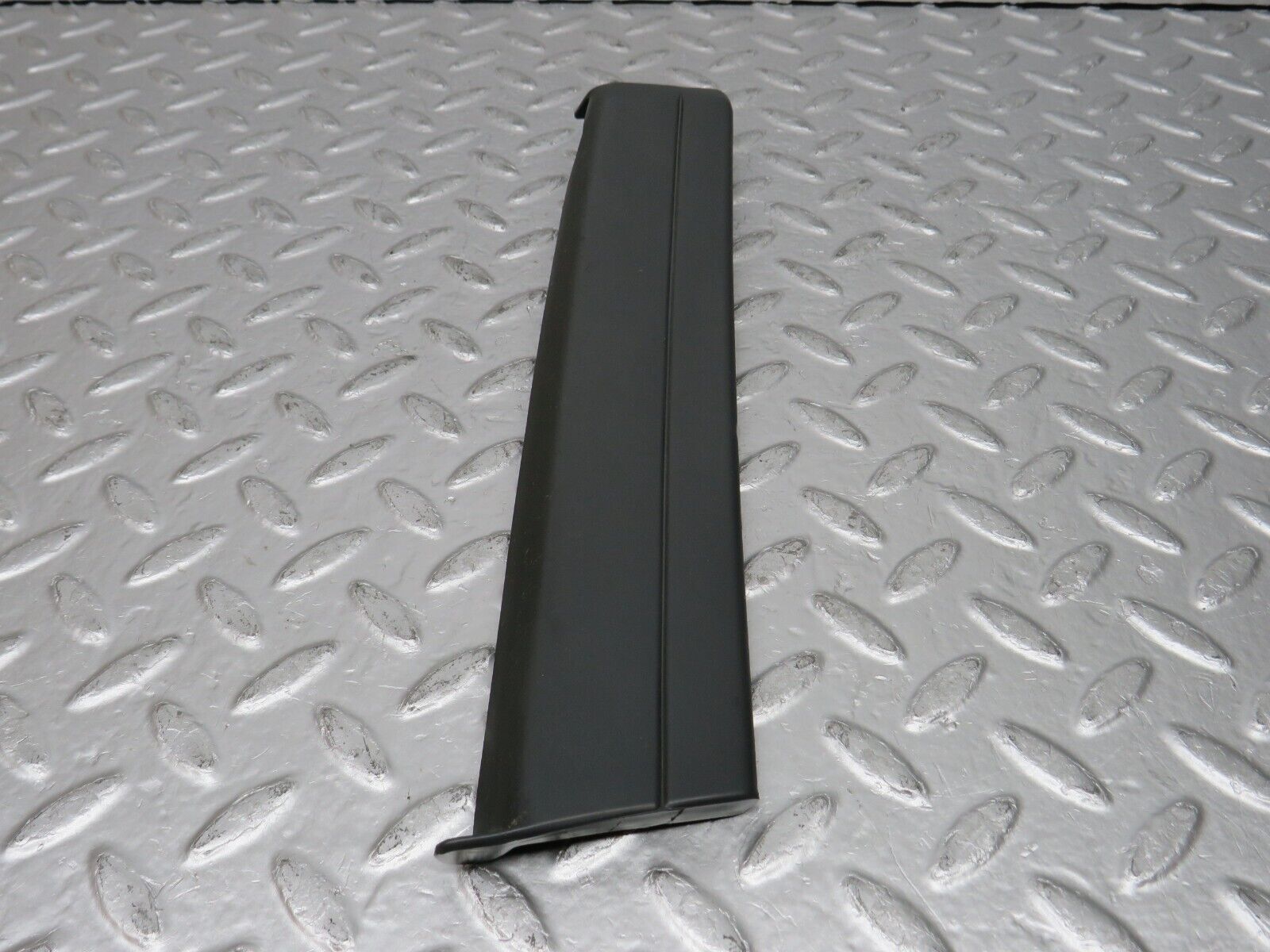 32296 Mercedes-Benz S124 300TE Wagon Front Left Fender Wing Lower Moulding Trim