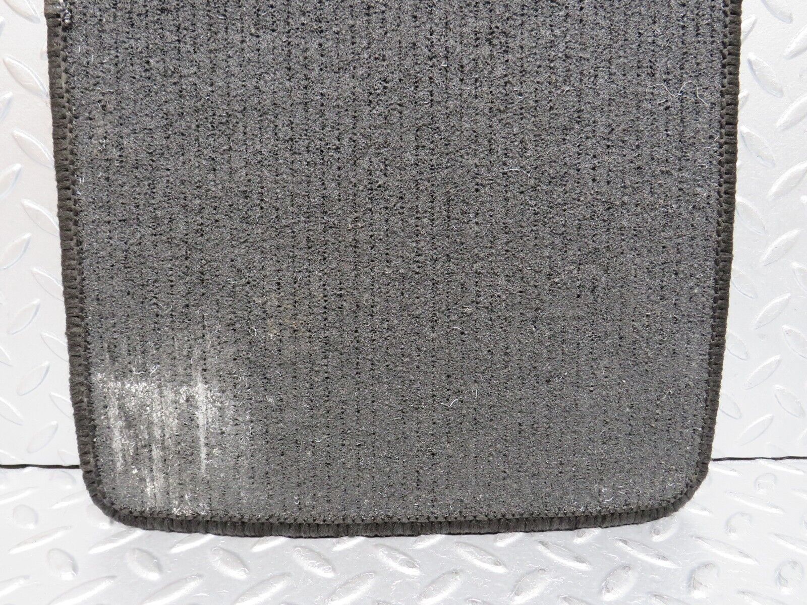 39047 Mercedes-Benz W201 190E 2.6L Rear Floor Mat 2x