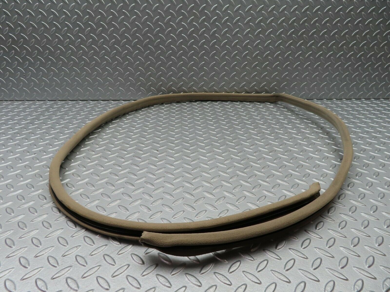 5500 Mercedes-Benz W124 230E Front Left Door Frame Rubber Seal Beige Cloth