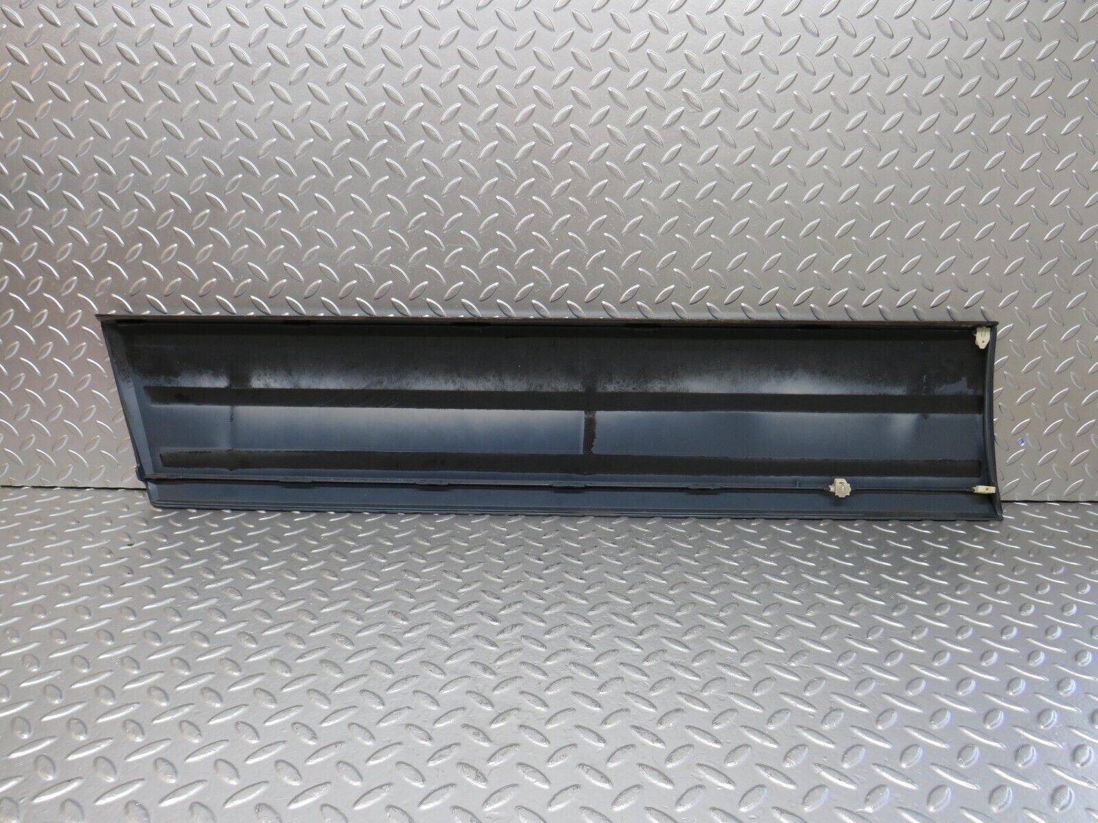 25233 Mercedes-Benz W201 190D Front Right Door Moulding Trim 2016905640