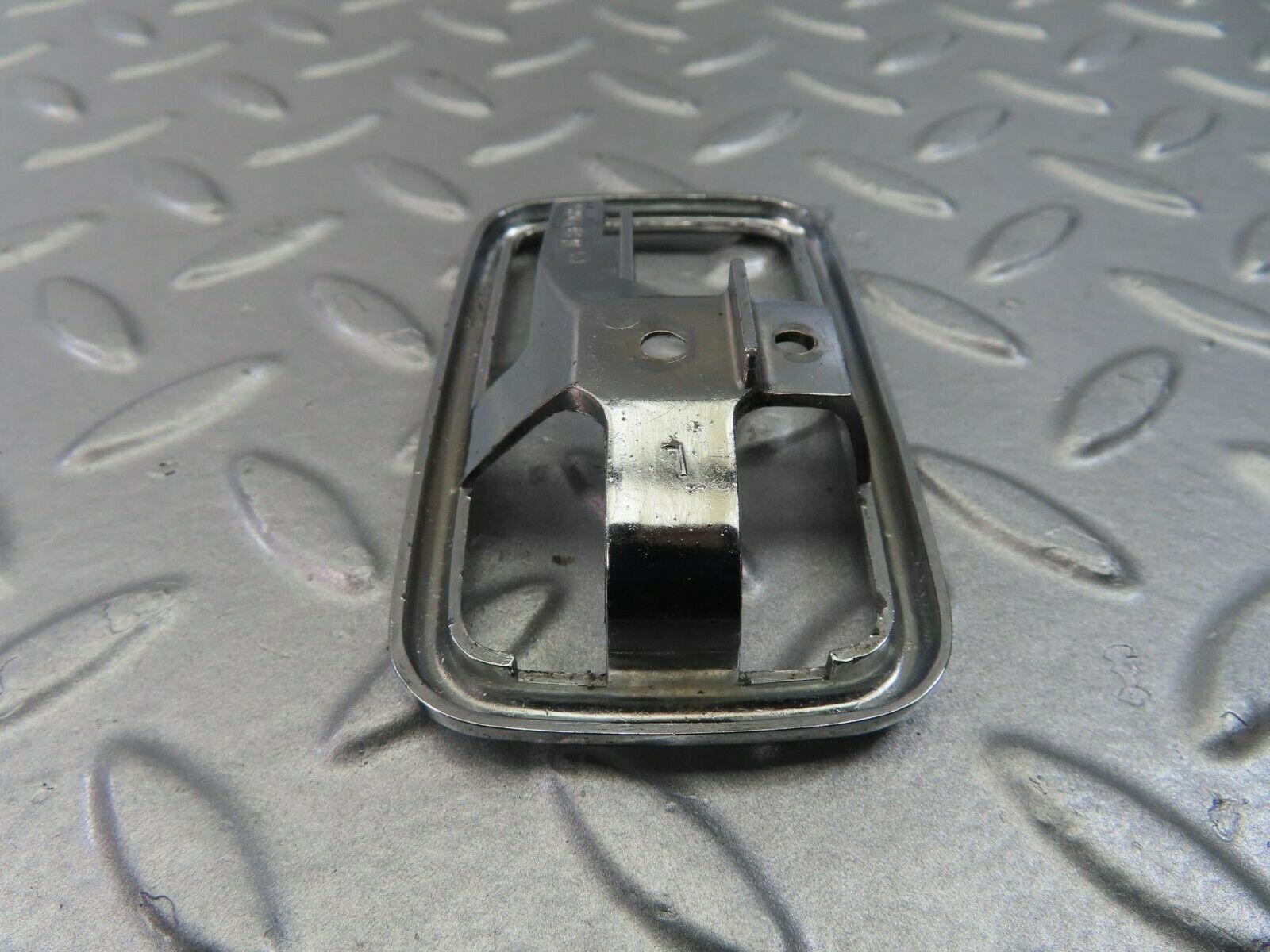 8882 Mercedes-Benz W108 Chrome Frame For Door Opener Left 1087660511