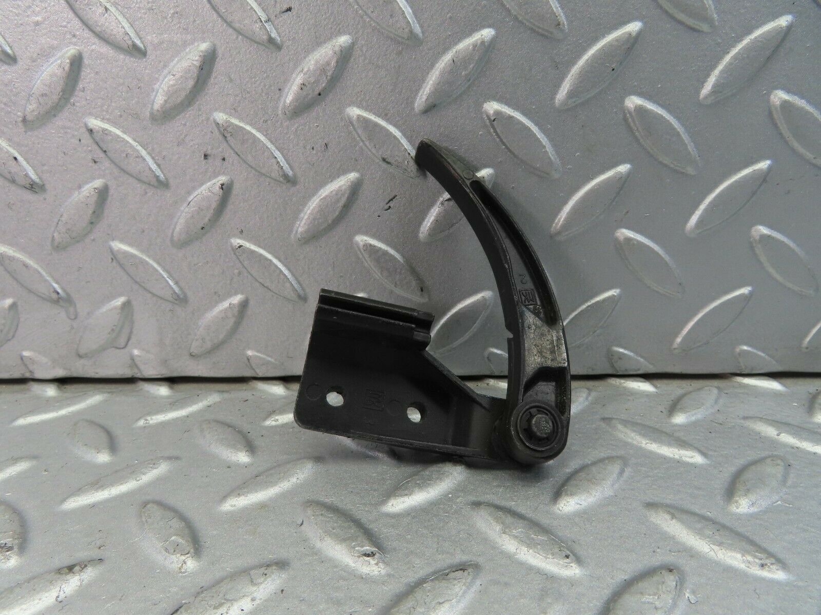 9221 Mercedes-Benz W115 Bonnet Opener