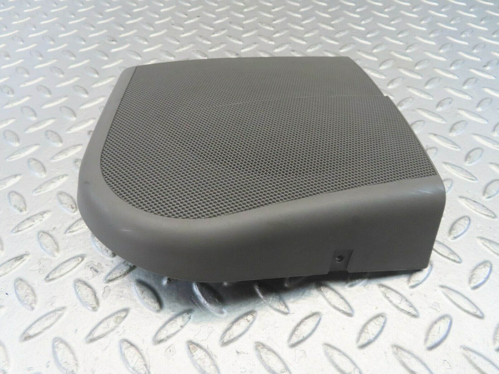 11166 Mercedes-Benz W221 S320 Rear Door Speaker Both 2217370288/2217370188