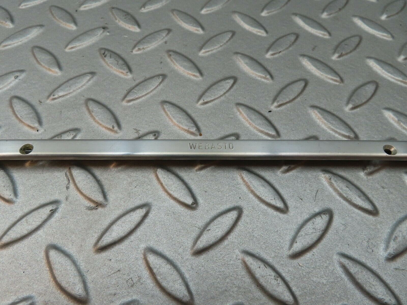 4551 Mercedes-Benz W123 230E Sunroof Trim Webasto