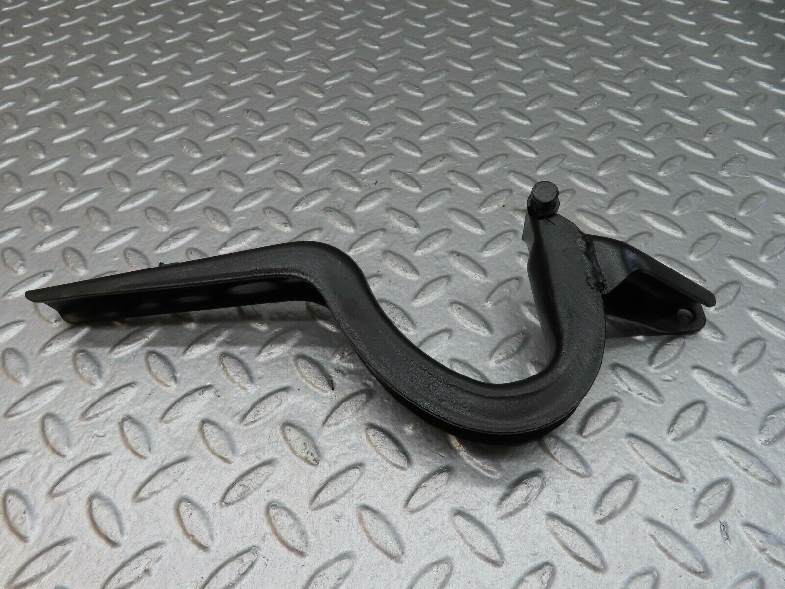 18055 Mercedes-Benz W123 200 Trunk Lid Hinge Left Side 1237500187