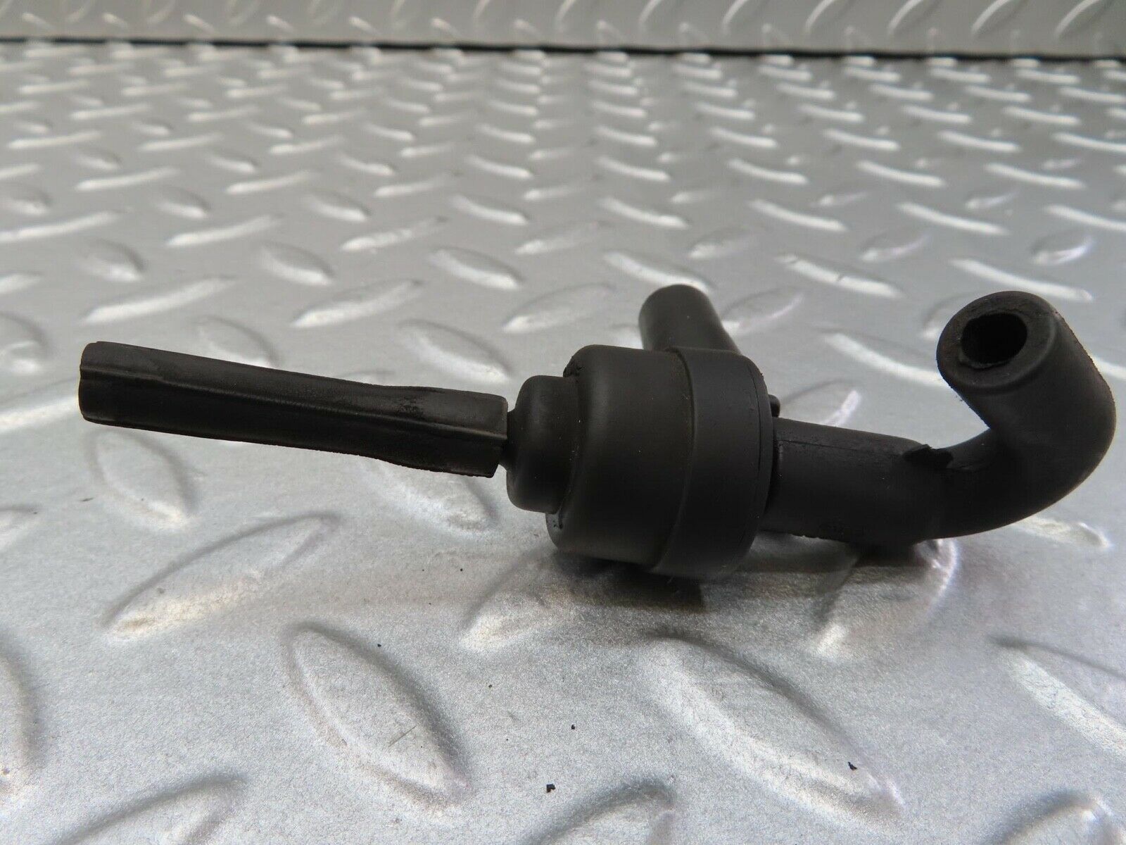 14657 Mercedes-Benz W201 190E Regeneration Vacuum Valve 0011407960